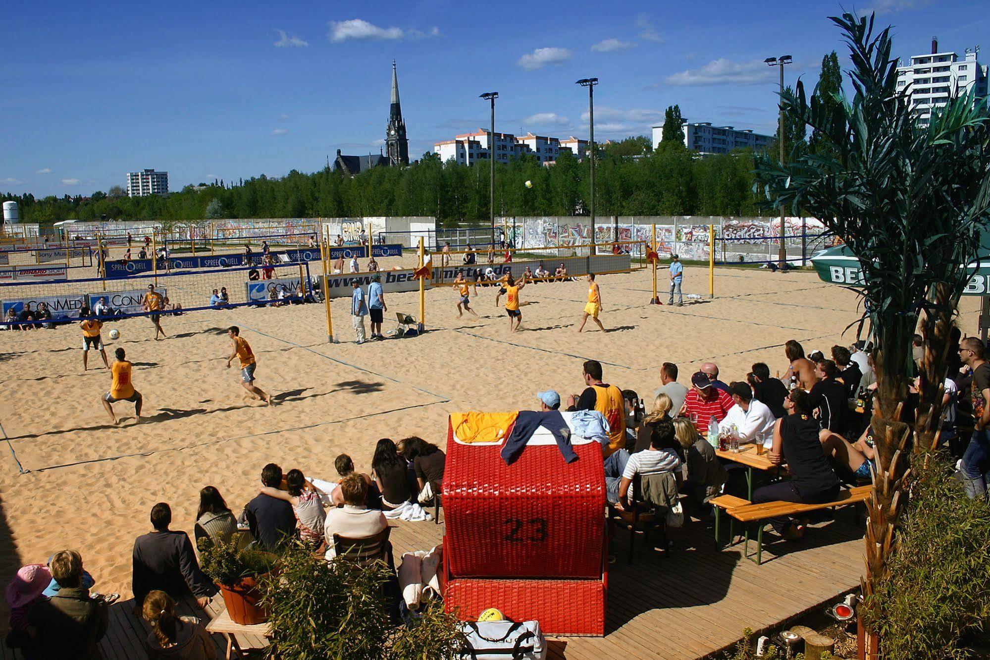 Cube Lodges Berlin Mitte Экстерьер фото