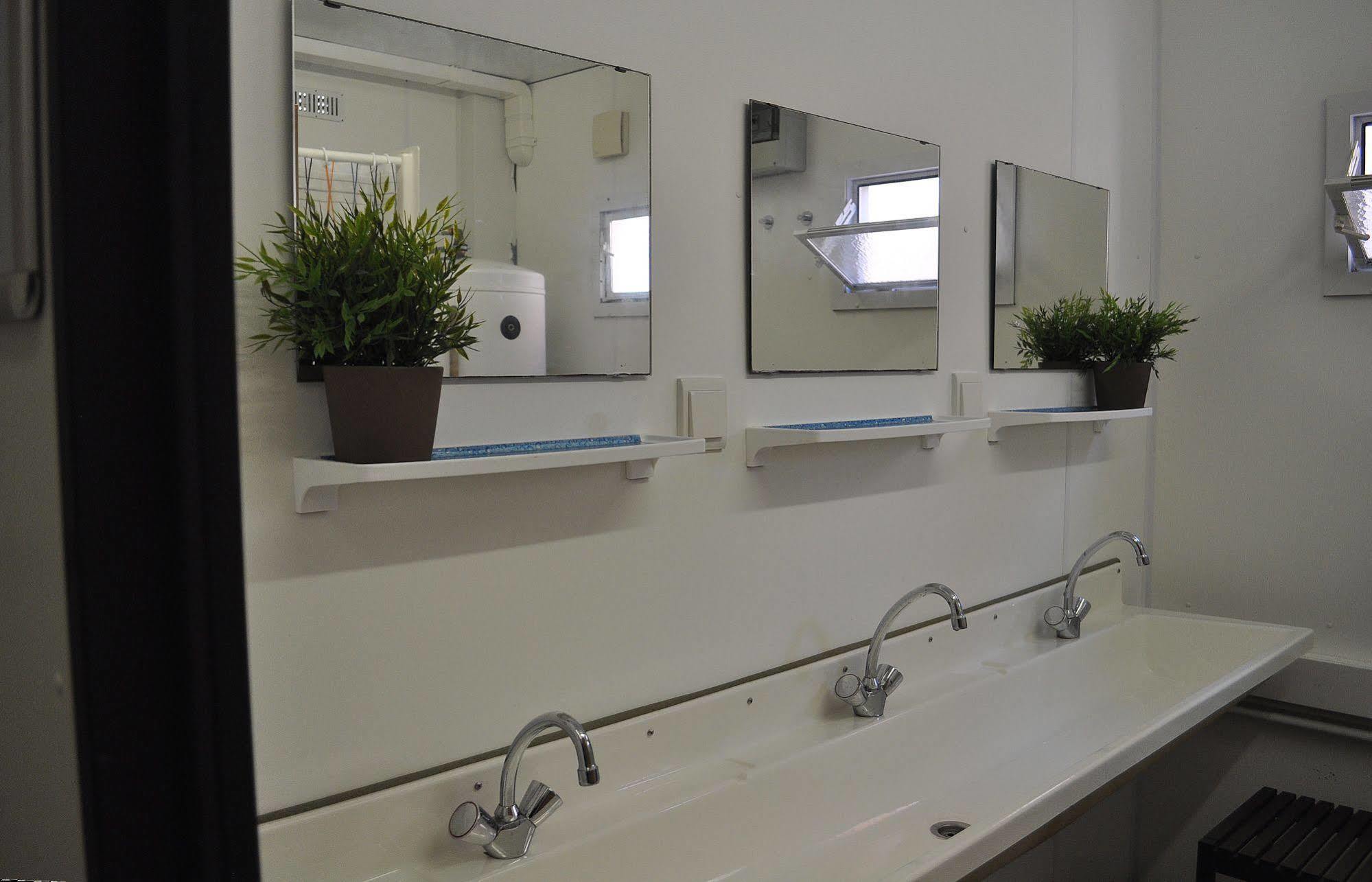 Cube Lodges Berlin Mitte Экстерьер фото